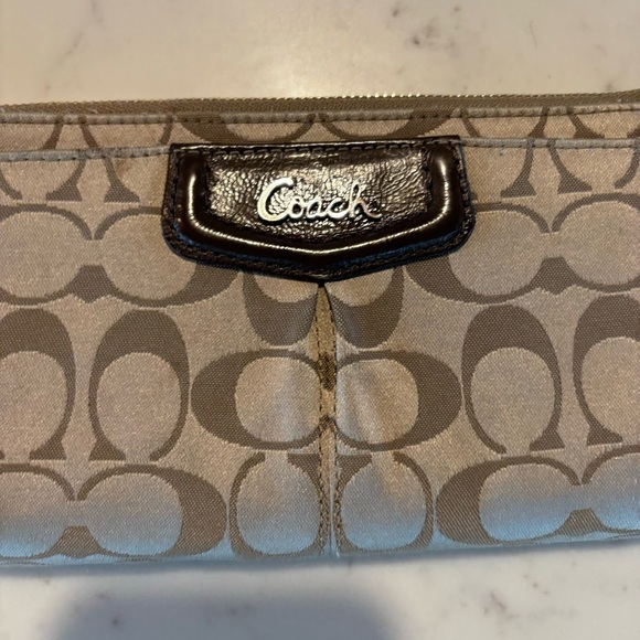 Coach Wristlet - Picture 2 of 10